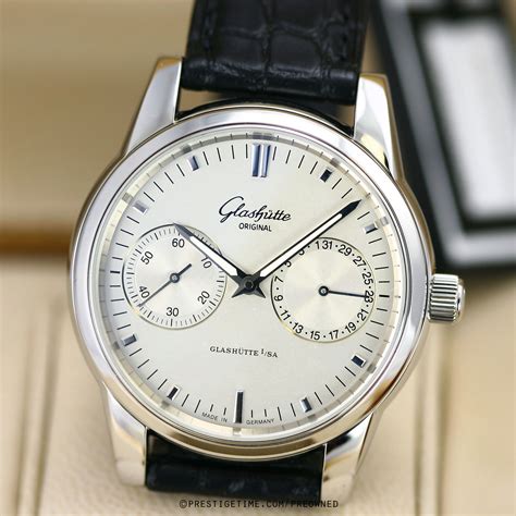 glashutte original senator hand date.